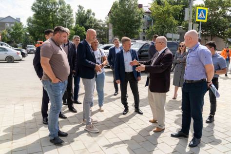  СРО "Сахалинстрой" призвала городских чиновников придерживаться безбарьерной среды. Власти пошли навстречу